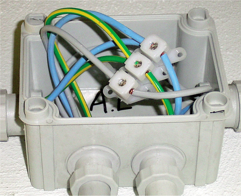 Borna Tekox HPS para derivación y conexiones de cables eléctricos